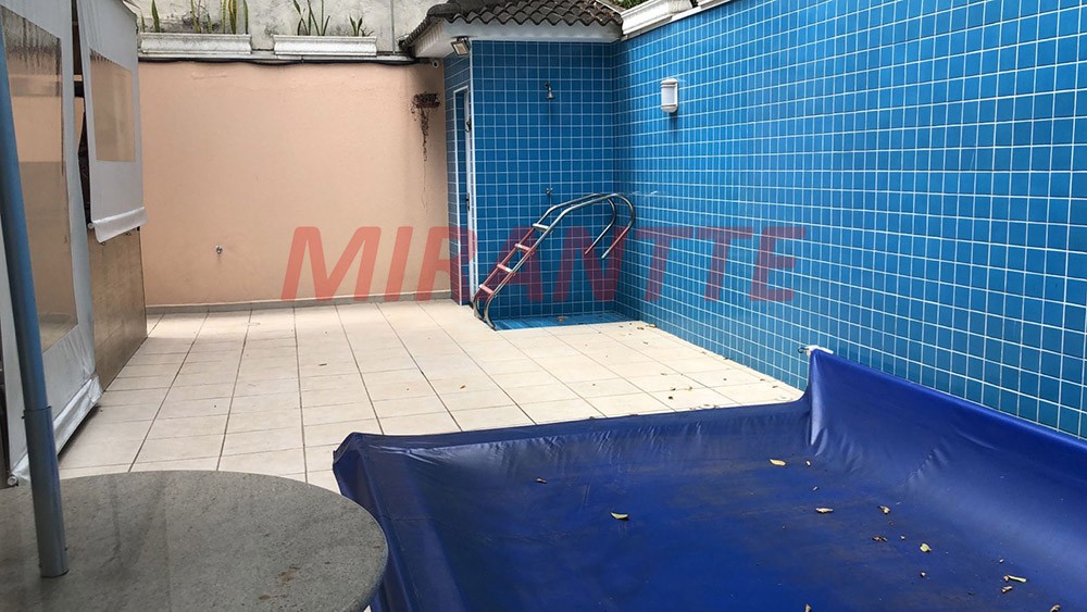 Sobrado de 330m² com 4 quartos em Jardim Virginia