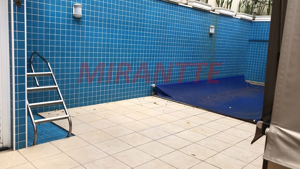 Sobrado de 330m² com 4 quartos em Jardim Virginia