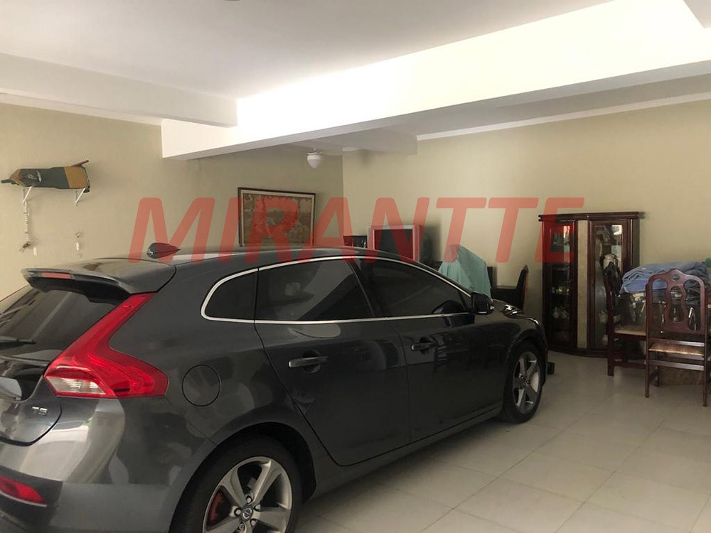 Sobrado de 330m² com 4 quartos em Jardim Virginia