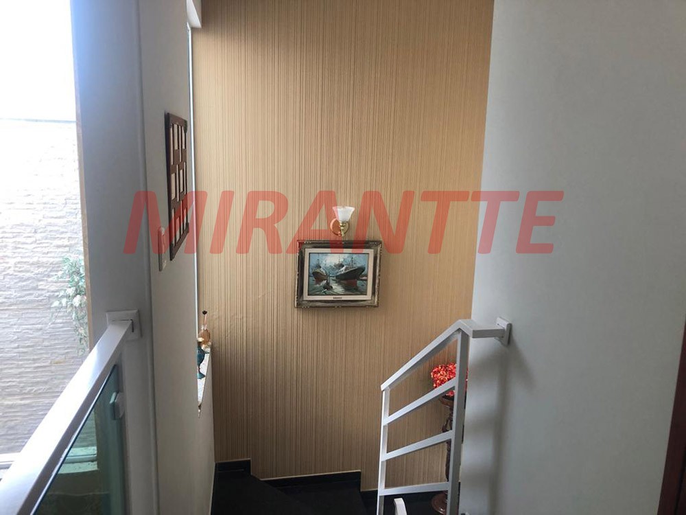 Sobrado de 330m² com 4 quartos em Jardim Virginia