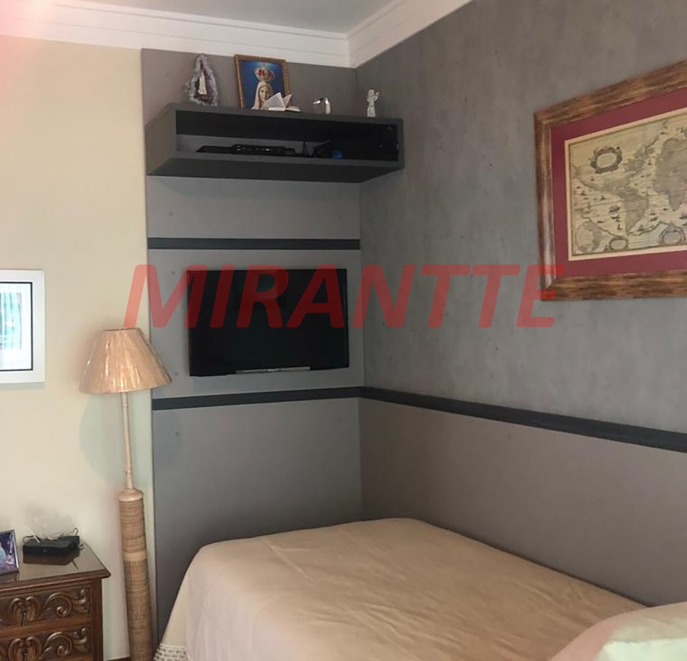 Sobrado de 330m² com 4 quartos em Jardim Virginia