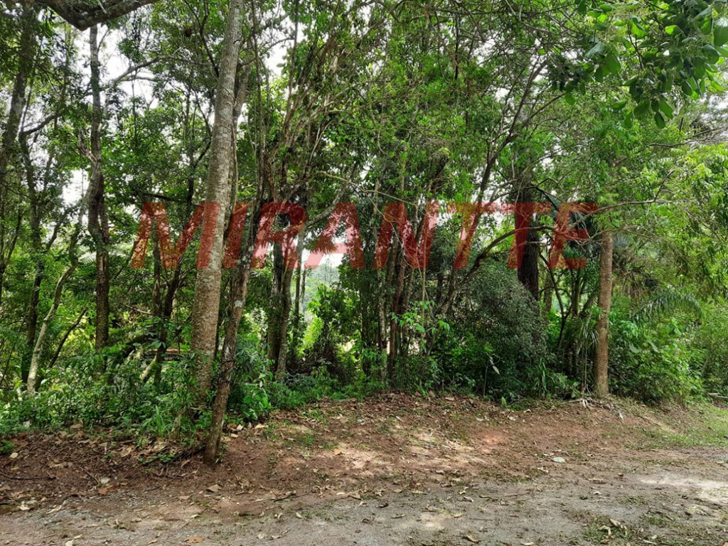 Terreno de 1100m² em Serra Da Cantareira