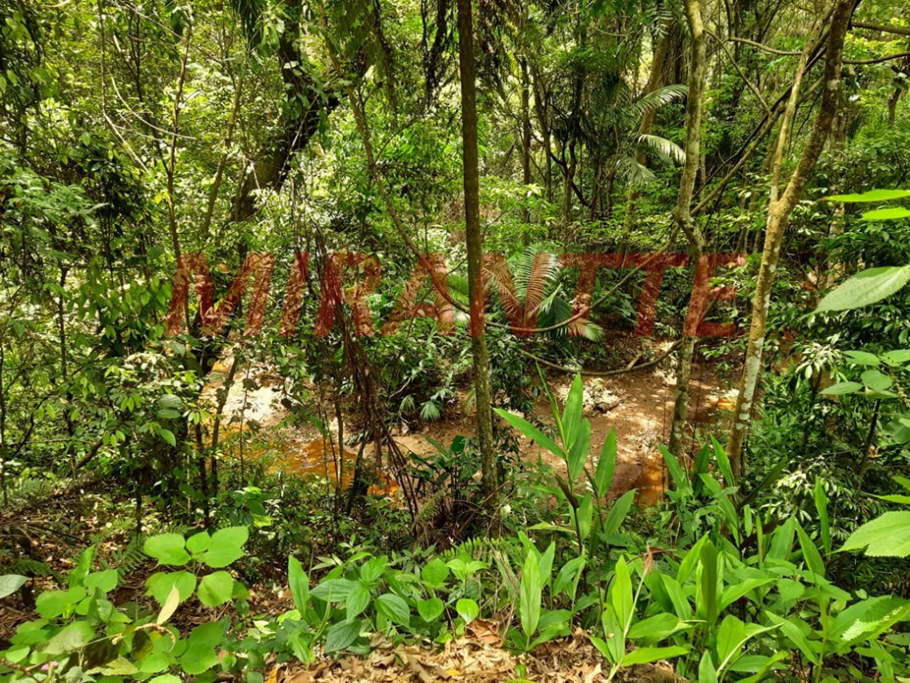 Terreno de 1100m² em Serra Da Cantareira
