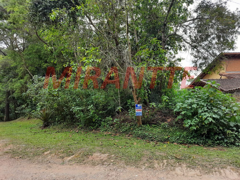 Terreno de 1100m² em Serra Da Cantareira