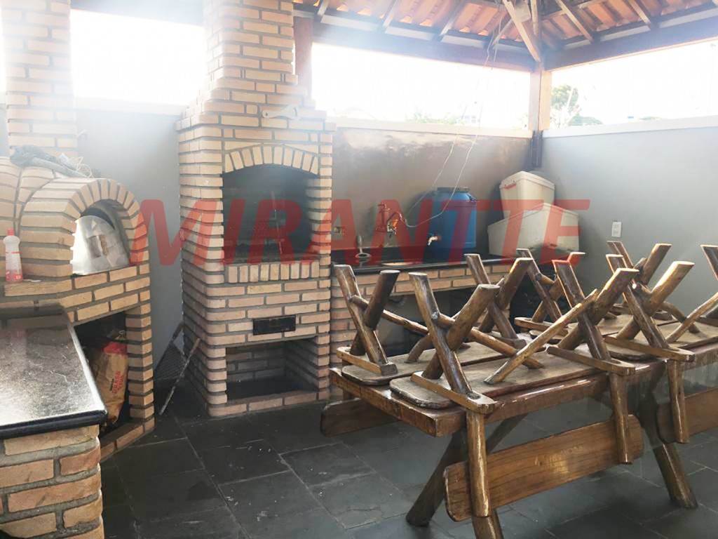 Sobrado de 183m² com 3 quartos em Vila Constança