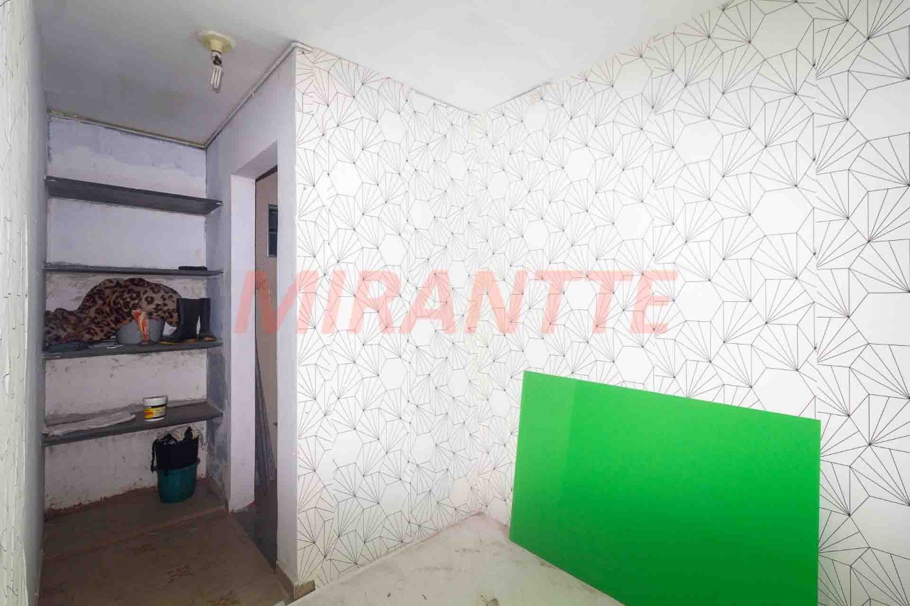 Sobrado de 310m² com 4 quartos em Vila Mazzei
