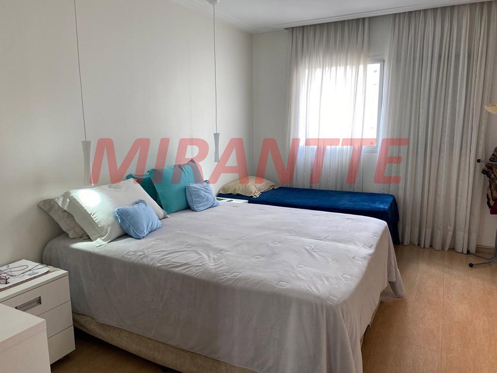 Apartamento com 4 quartos em Moema
