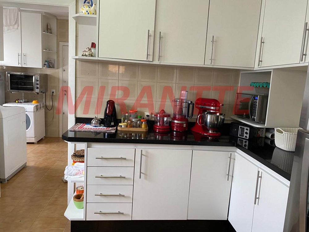 Apartamento com 4 quartos em Moema