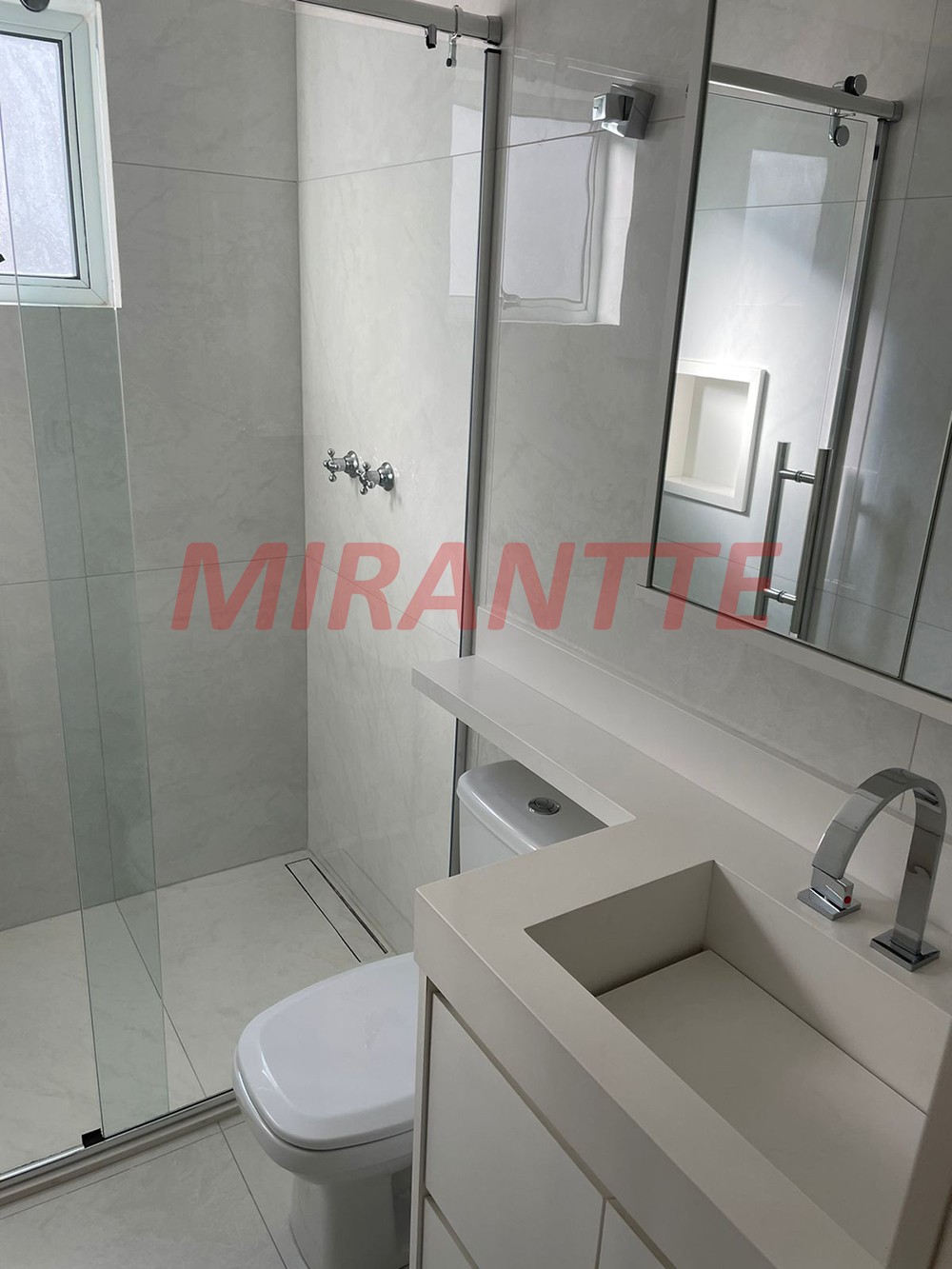 Sobrado de 294m² com 3 quartos em Jardim São Paulo