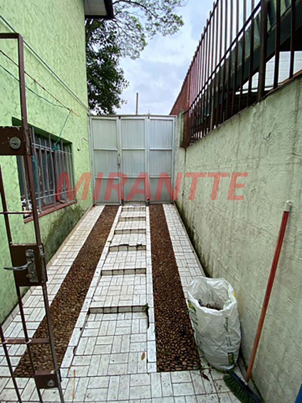Sobrado de 135m² com 2 quartos em Imirim