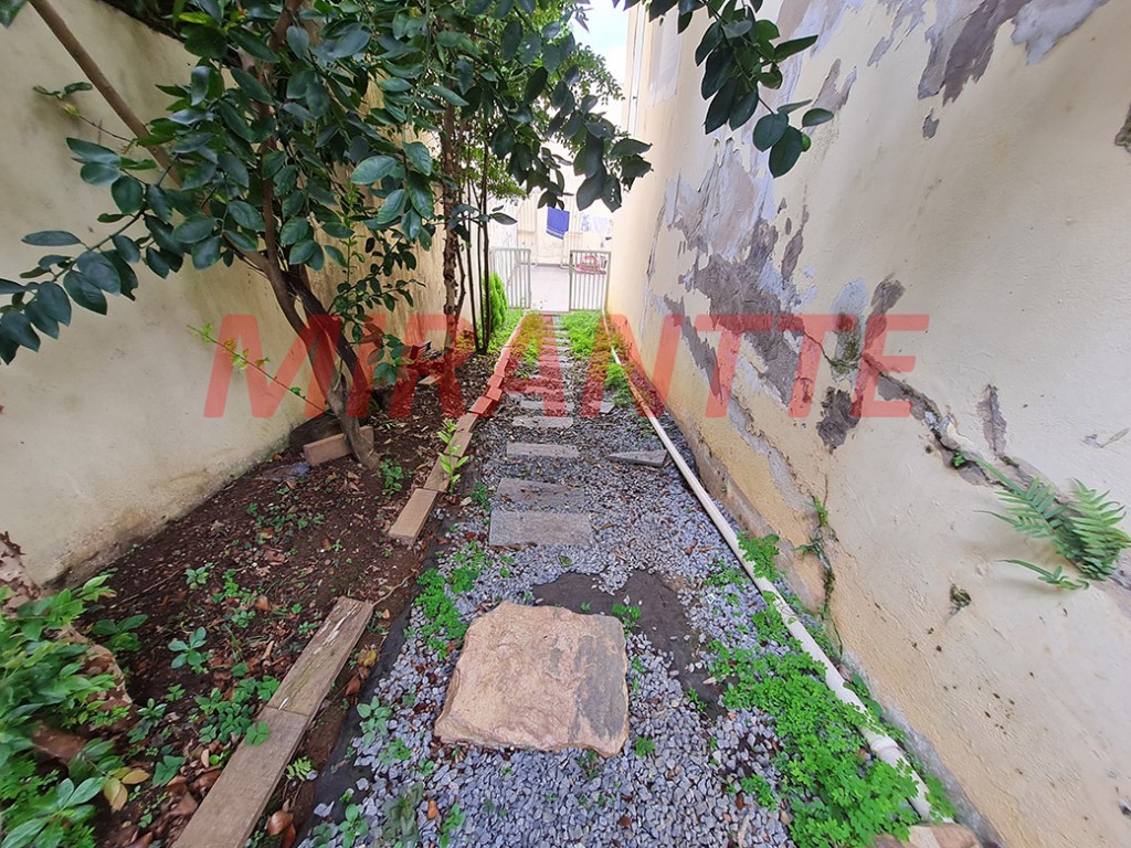 Sobrado de 443m² com 5 quartos em Caxingui