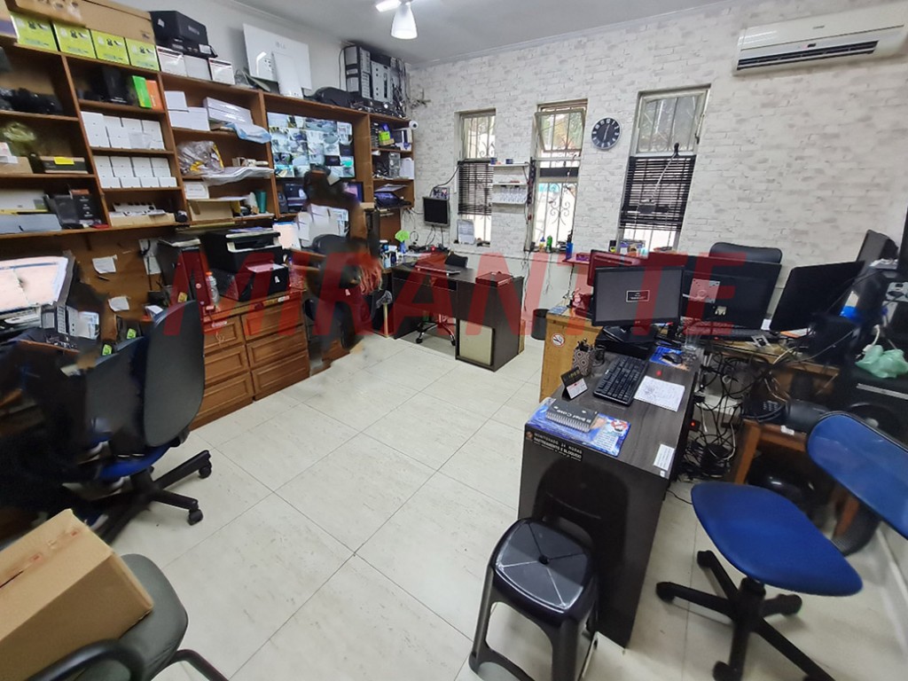 Sobrado de 443m² com 5 quartos em Caxingui