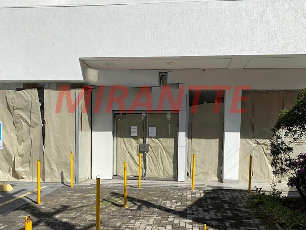 Comercial de 250m² em Santana