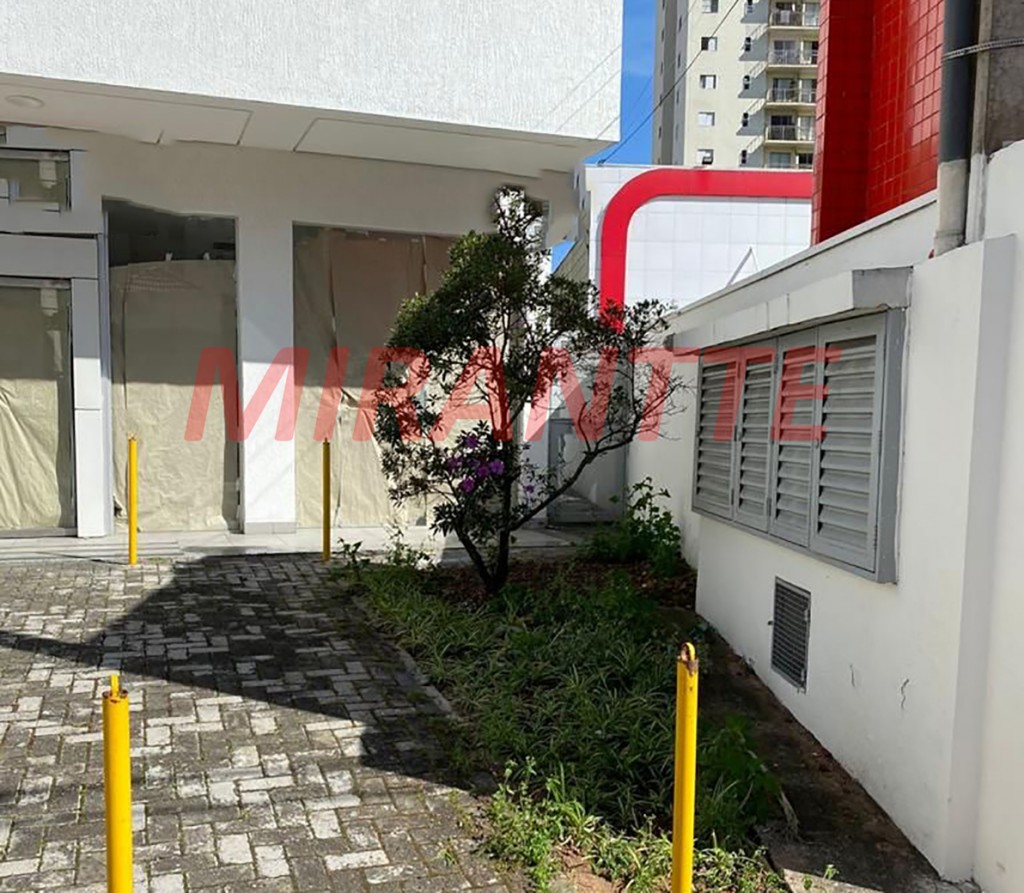 Comercial de 250m² em Santana