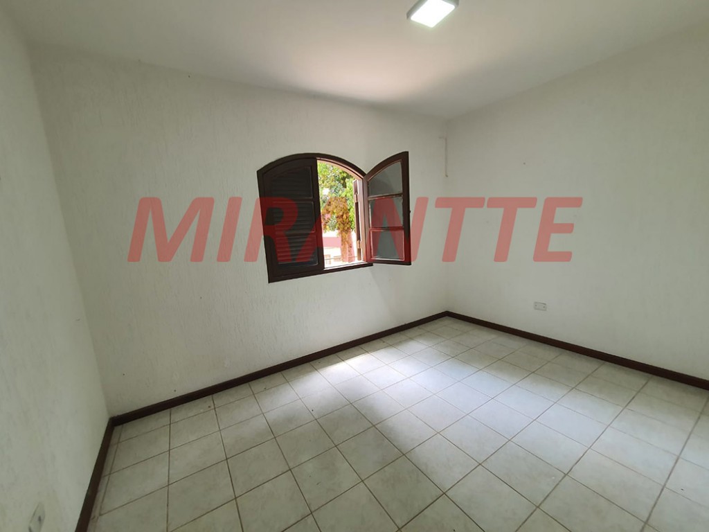 Casa terrea de 1300m² com 3 quartos em Serra Da Cantareira