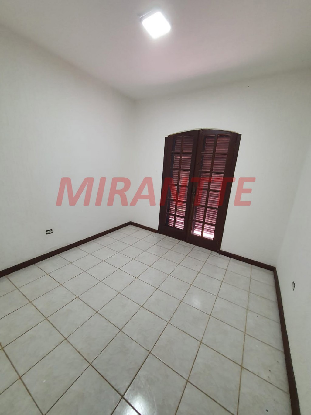Casa terrea de 1300m² com 3 quartos em Serra Da Cantareira