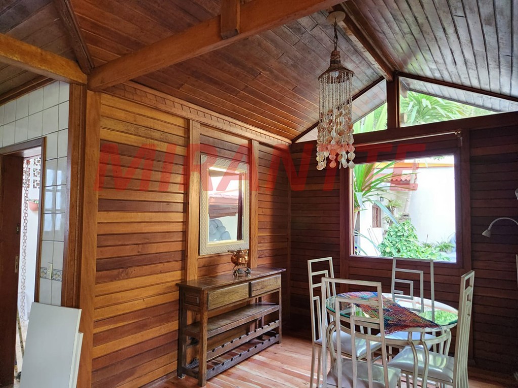 Casa terrea de 350m² com 2 quartos em Caieras