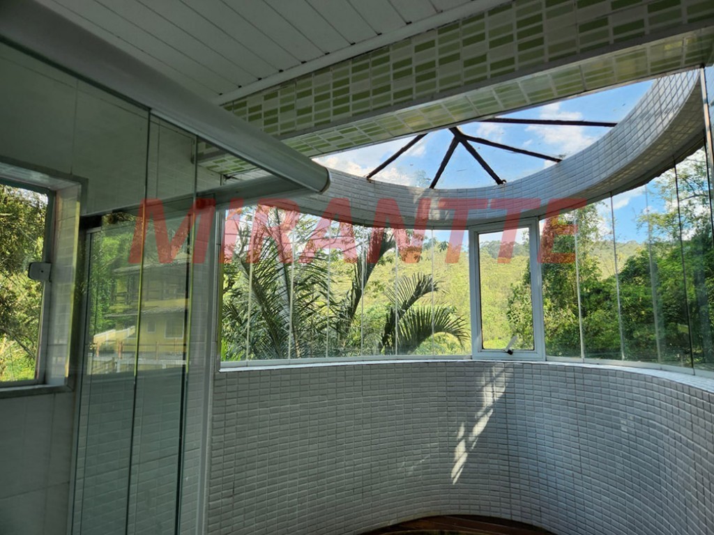 Casa terrea de 350m² com 2 quartos em Caieras