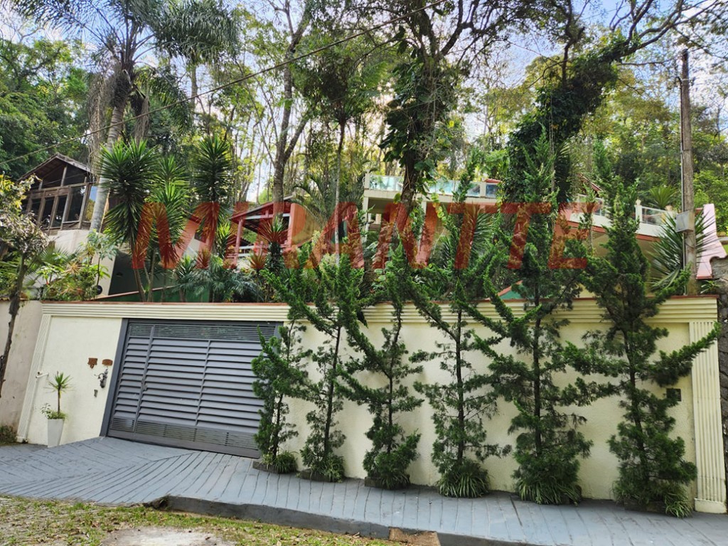 Casa terrea de 350m² com 2 quartos em Caieras