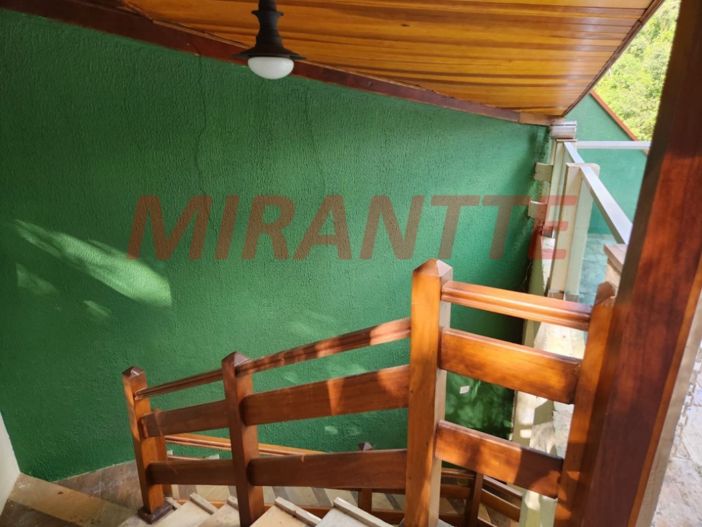 Casa terrea de 350m² com 2 quartos em Caieras