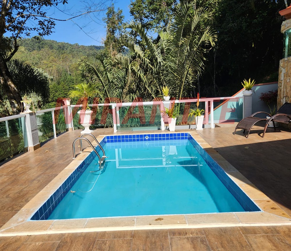 Casa terrea de 350m² com 2 quartos em Caieras