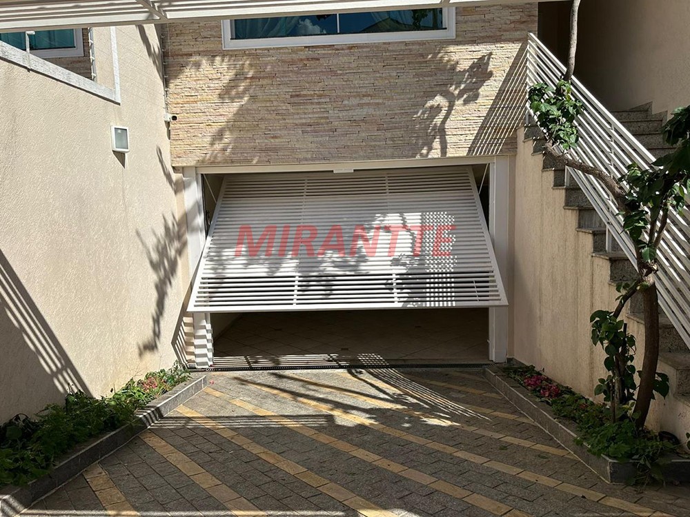 Sobrado de 300m² com 3 quartos em Jardim Paraiso