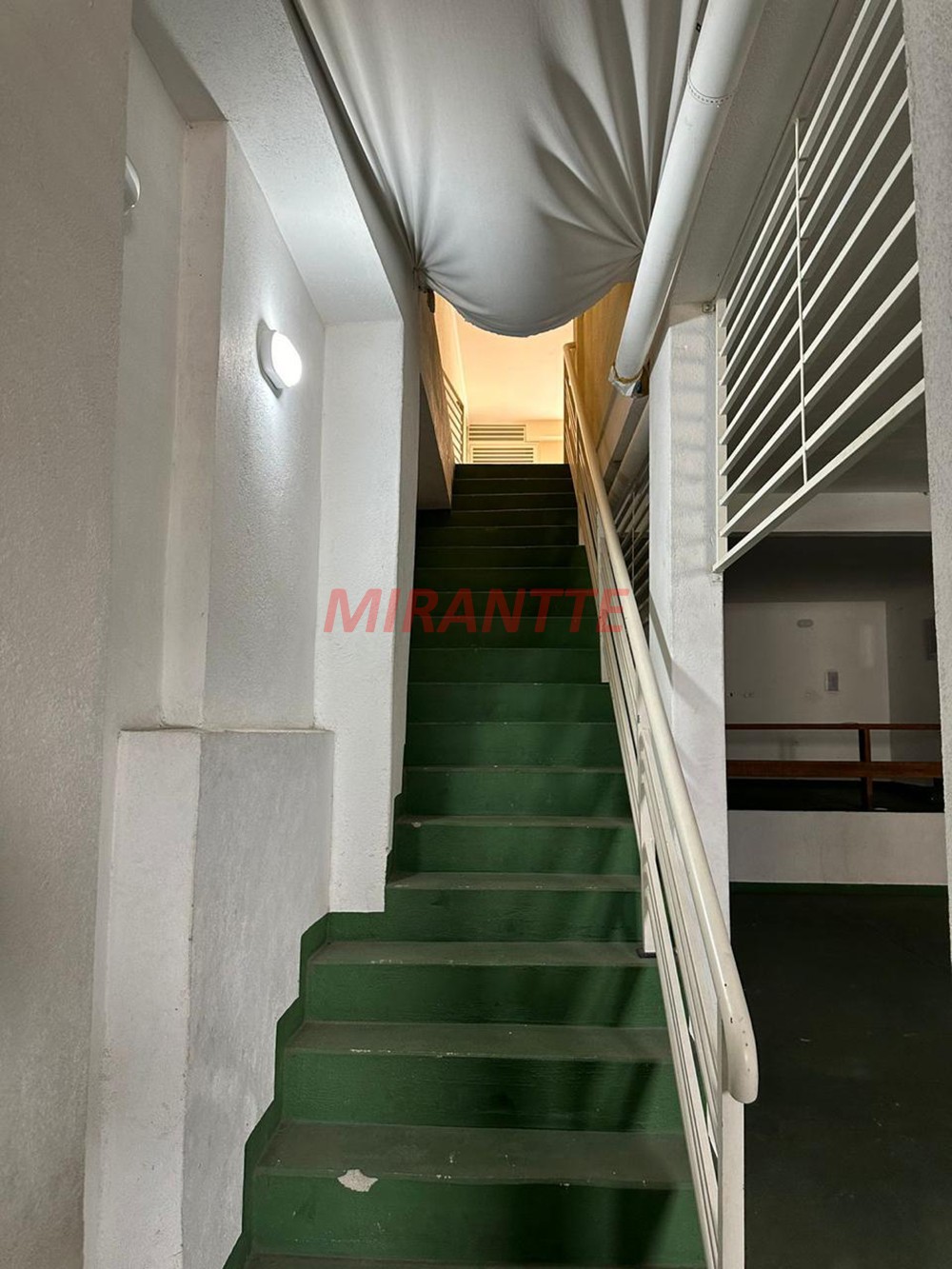 Sobrado de 300m² com 3 quartos em Jardim Paraiso