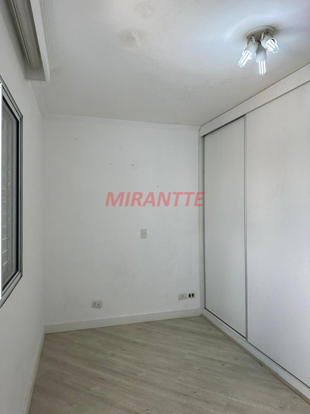 Sobrado de 300m² com 3 quartos em Jardim Paraiso