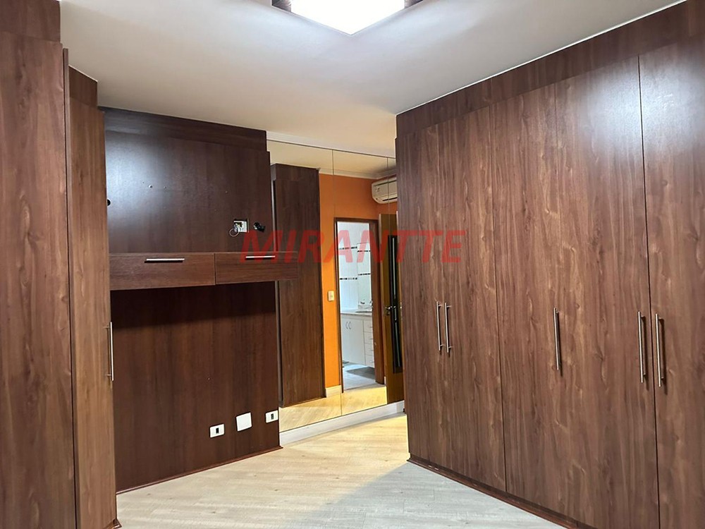 Sobrado de 300m² com 3 quartos em Jardim Paraiso