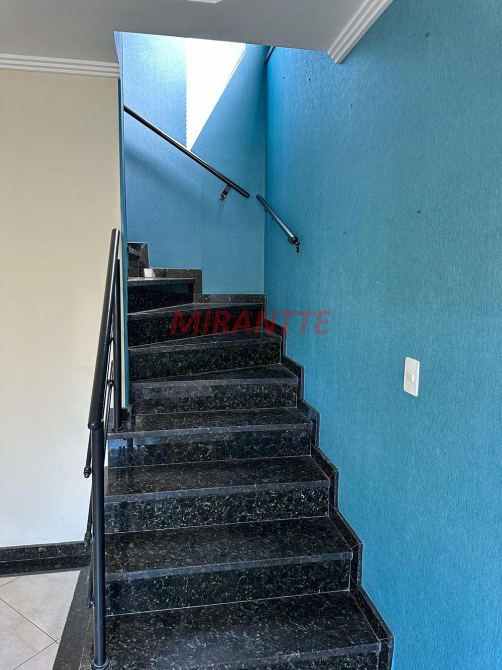 Sobrado de 300m² com 3 quartos em Jardim Paraiso