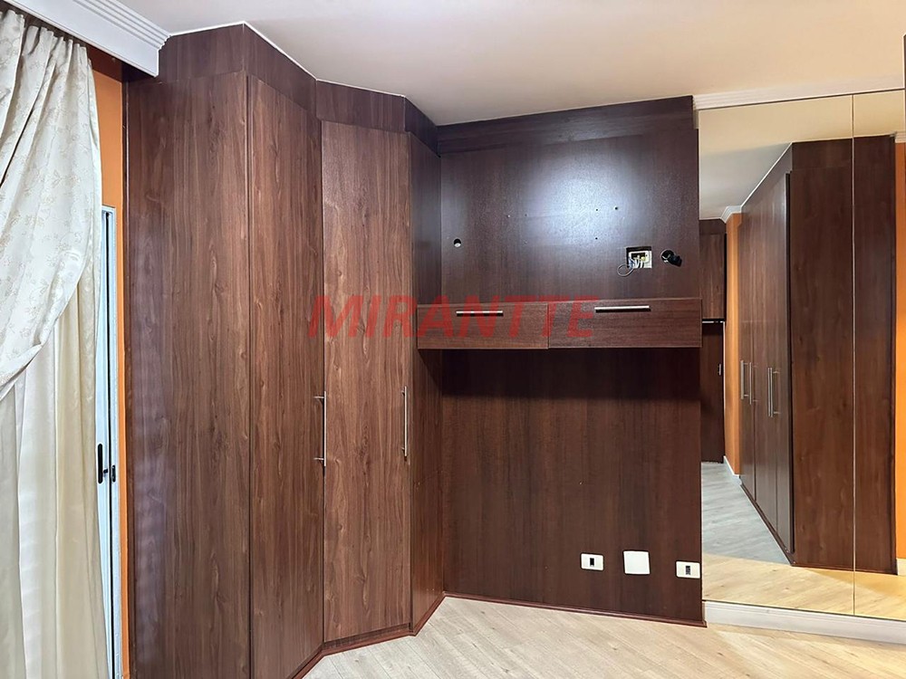 Sobrado de 300m² com 3 quartos em Jardim Paraiso