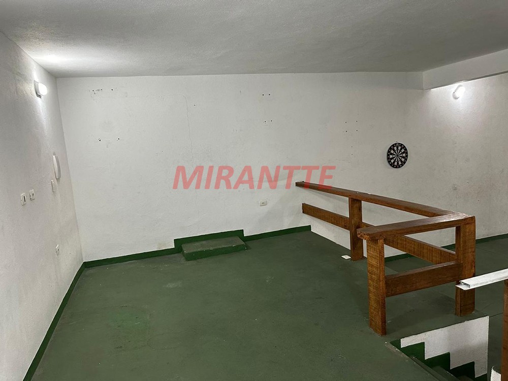 Sobrado de 300m² com 3 quartos em Jardim Paraiso