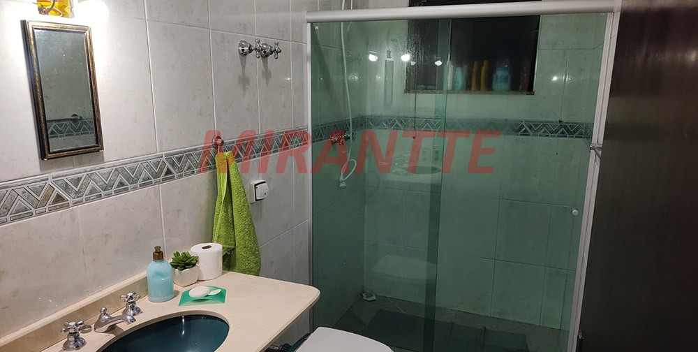 Sobrado de 200m² com 3 quartos em Jardim Guapíra