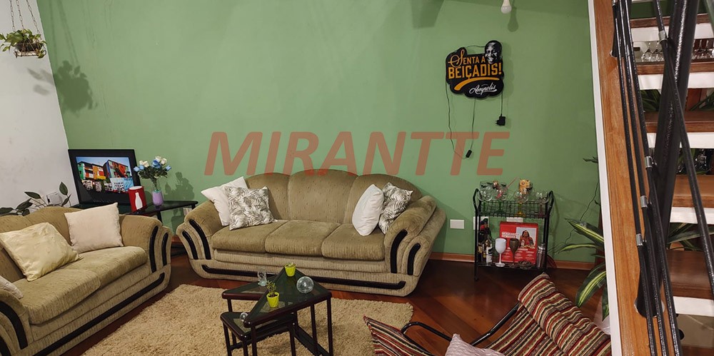 Sobrado de 200m² com 3 quartos em Jardim Guapíra