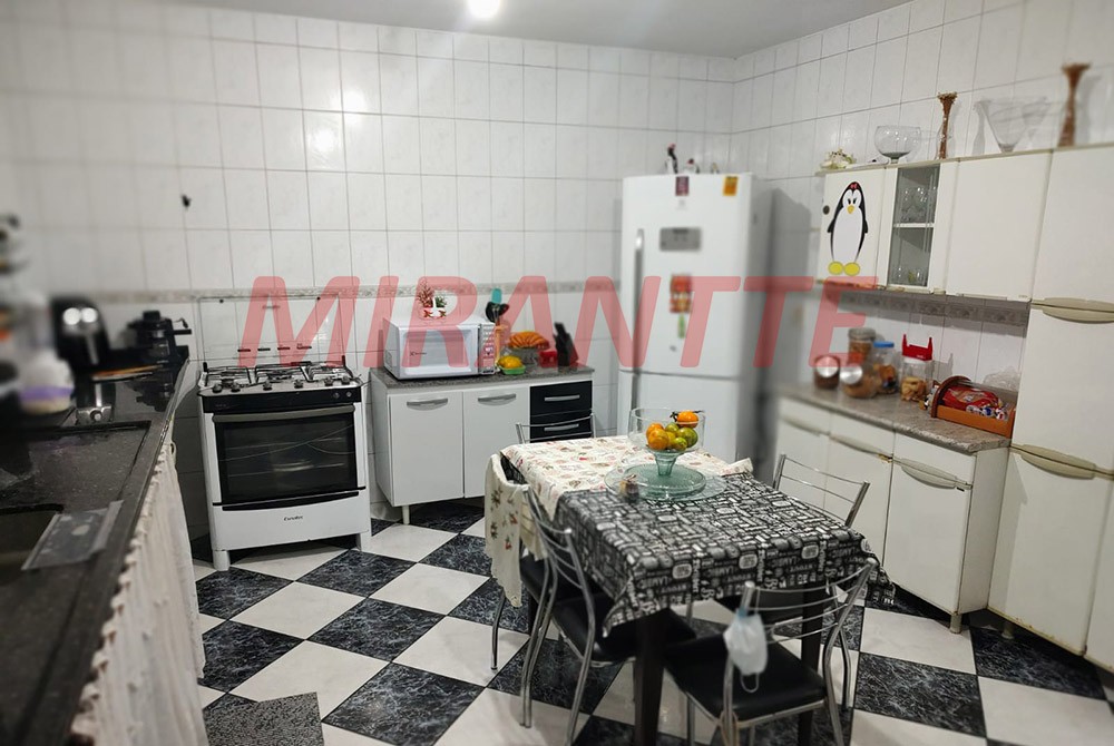 Sobrado de 200m² com 3 quartos em Jardim Guapíra