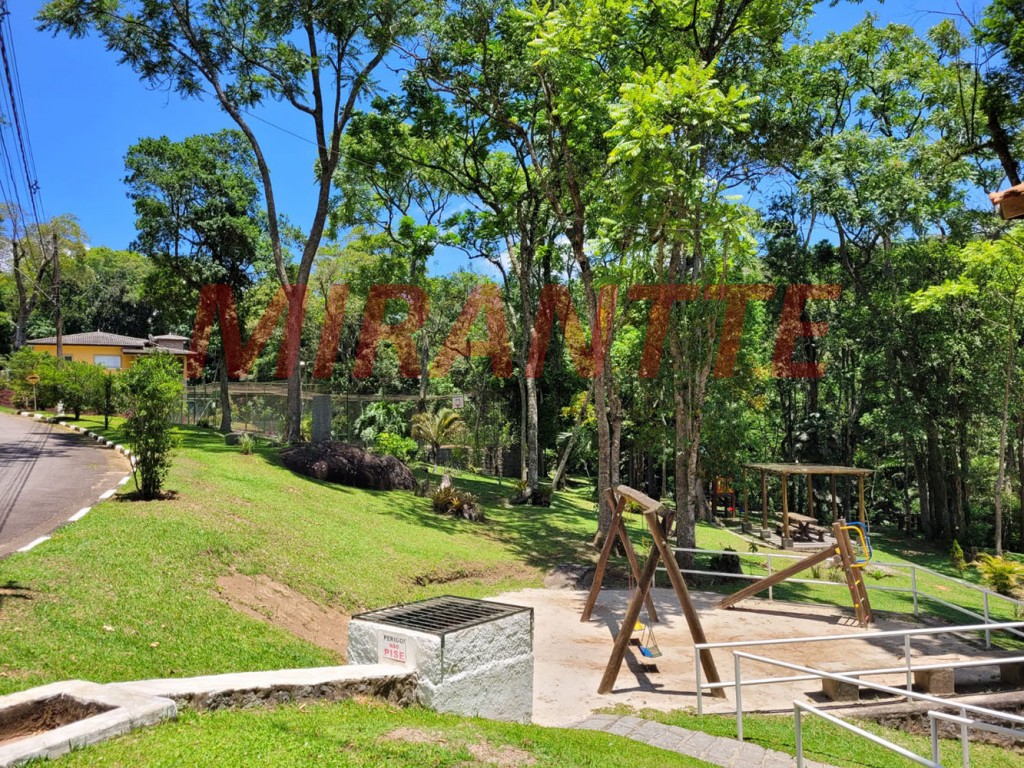 Casa terrea de 147m² com 3 quartos em Serra da Cantareira