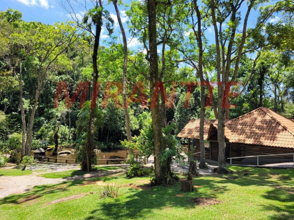 Casa terrea de 147m² com 3 quartos em Serra da Cantareira