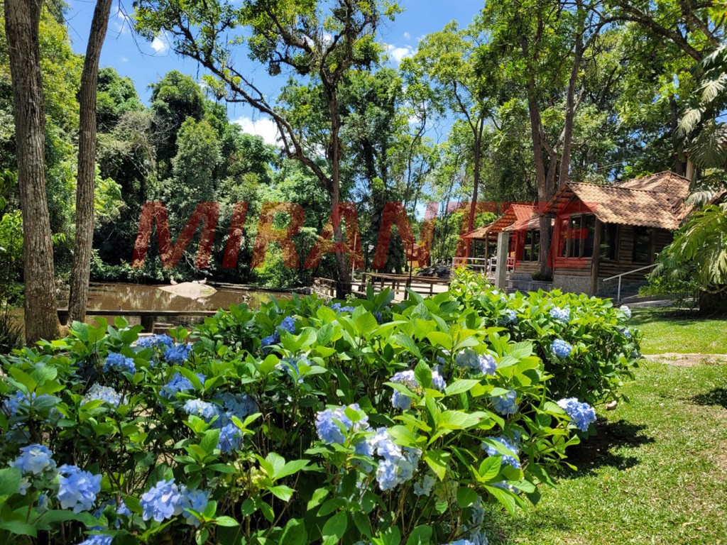 Casa terrea de 147m² com 3 quartos em Serra da Cantareira