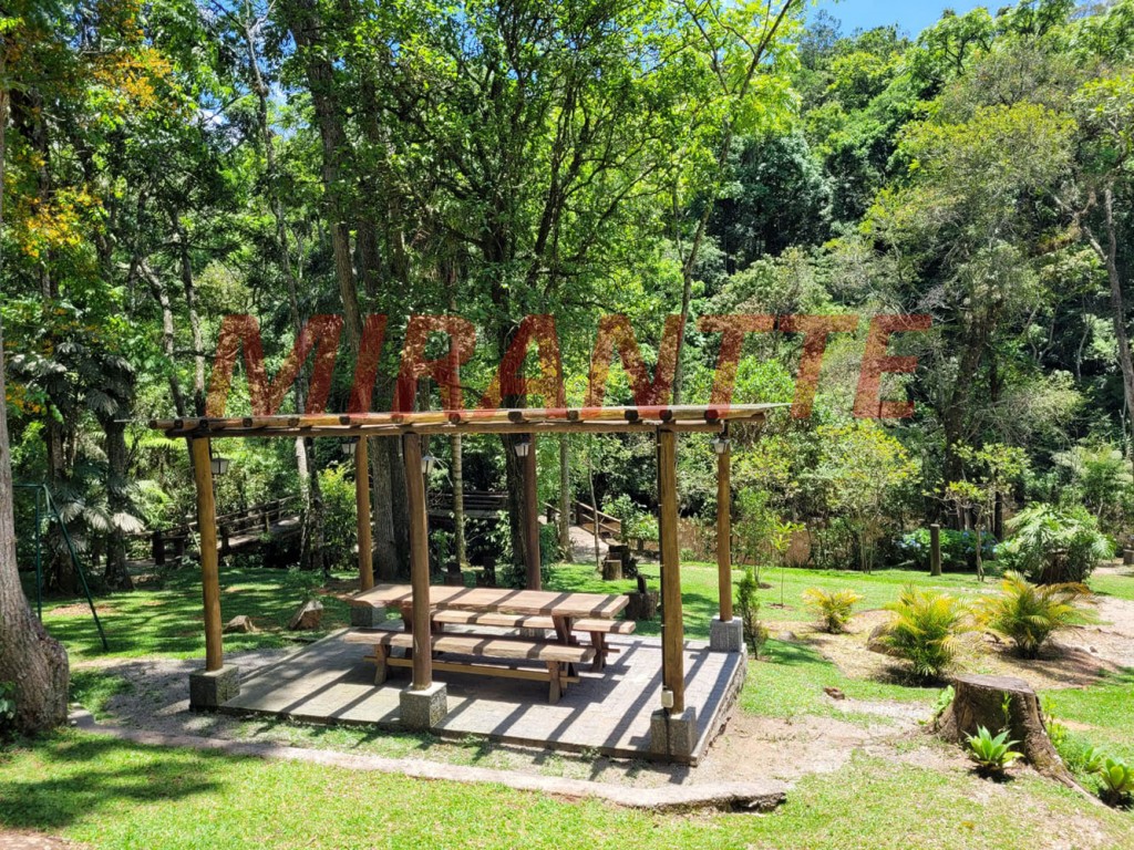 Casa terrea de 147m² com 3 quartos em Serra da Cantareira
