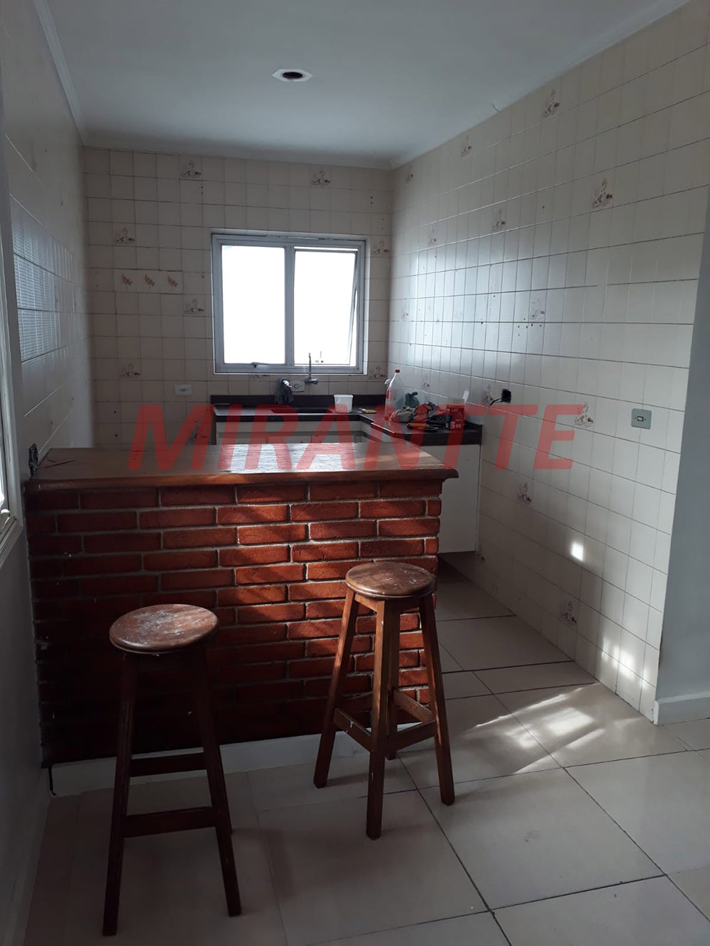 Sobrado de 140m² com 4 quartos em Tremembe