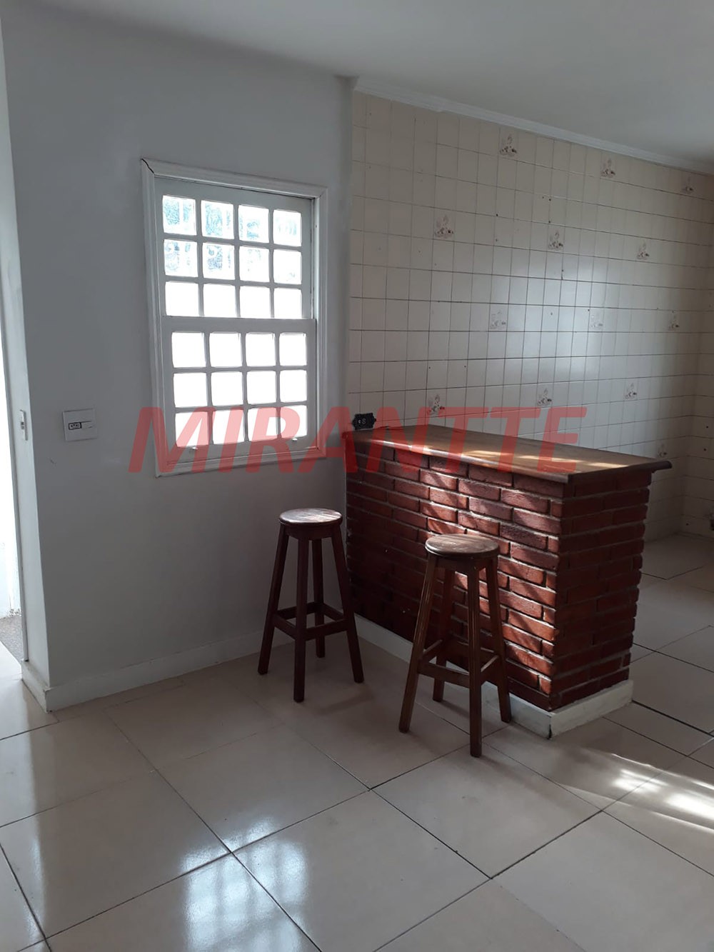 Sobrado de 140m² com 4 quartos em Tremembe
