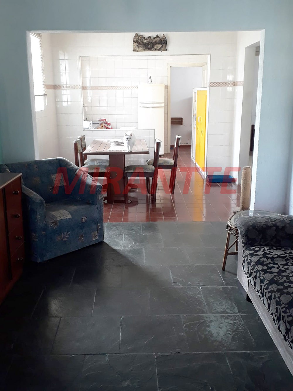 Sobrado de 140m² com 4 quartos em Tremembe
