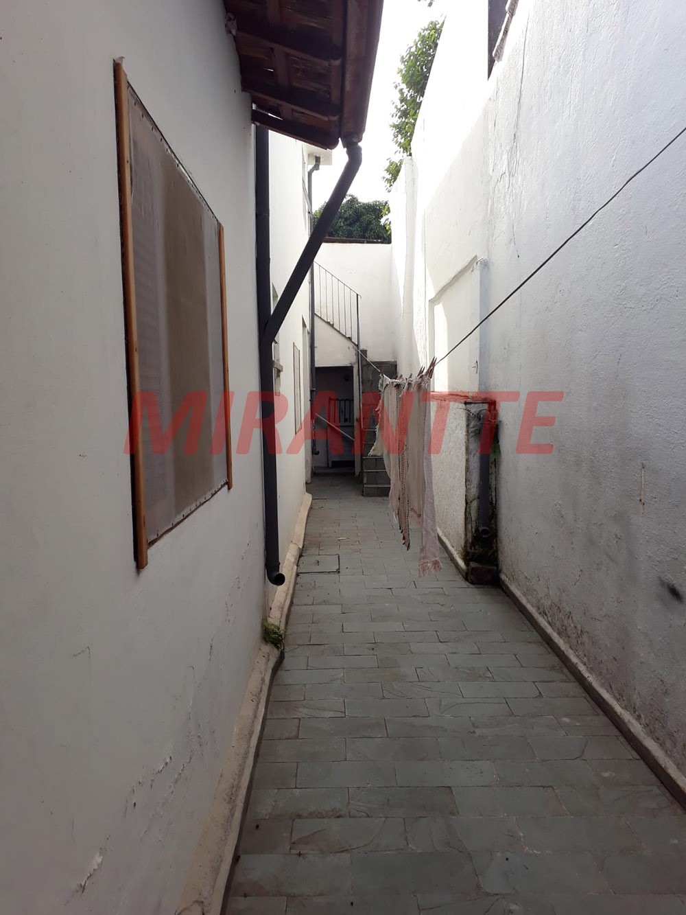 Sobrado de 140m² com 4 quartos em Tremembe