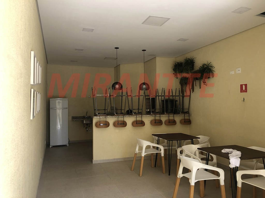 Apartamento de 76m² com 2 quartos em Santana