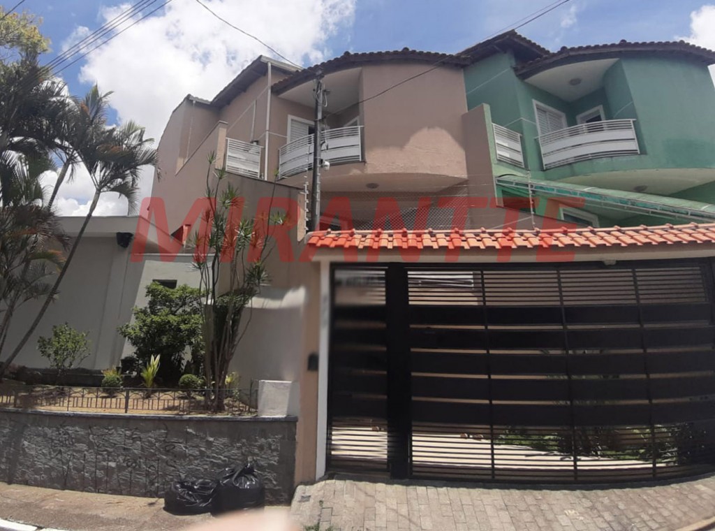 Sobrado de 200m² com 3 quartos em Vila Constança