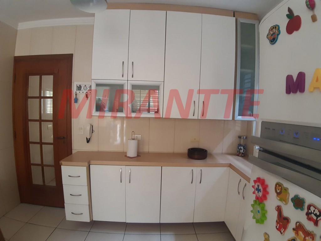 Sobrado de 200m² com 3 quartos em Vila Constança