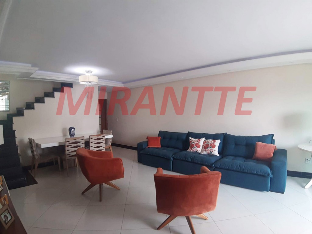 Sobrado de 200m² com 3 quartos em Vila Constança