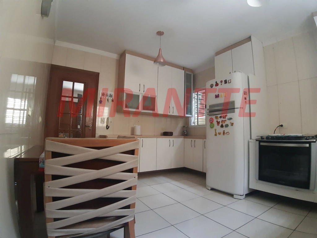 Sobrado de 200m² com 3 quartos em Vila Constança