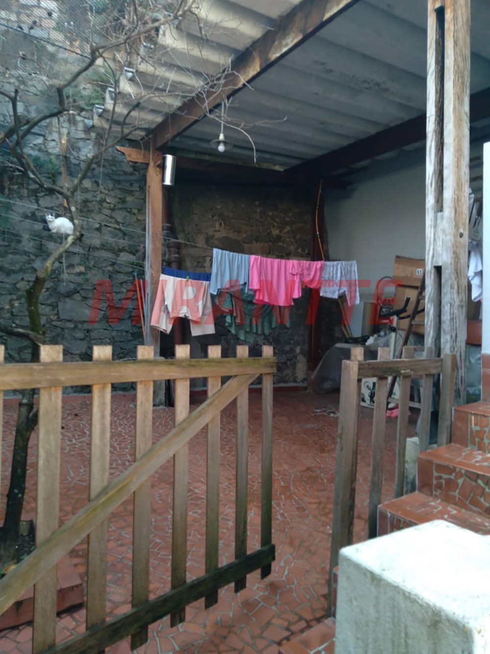 Sobrado de 186m² com 4 quartos em Jardim Japão