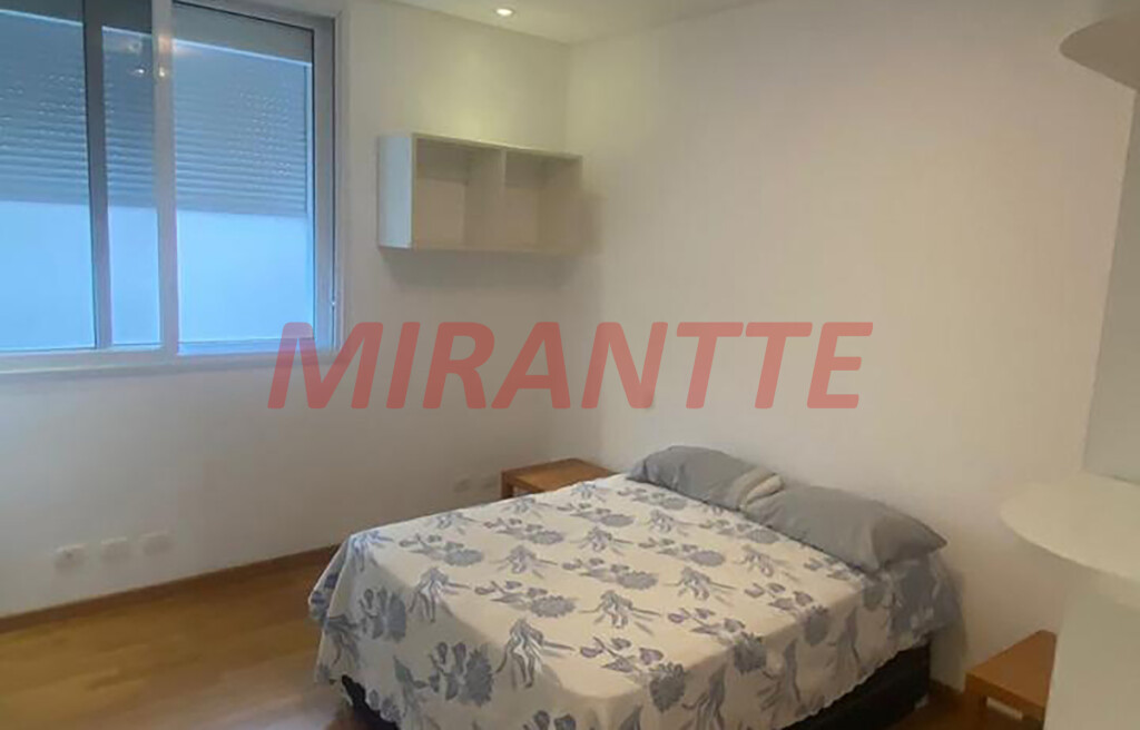 Sobrado de 900m² com 4 quartos em Alphaville